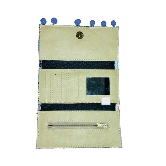 Frida Wallet - Handmade in Mexico - Picture 3 of 3